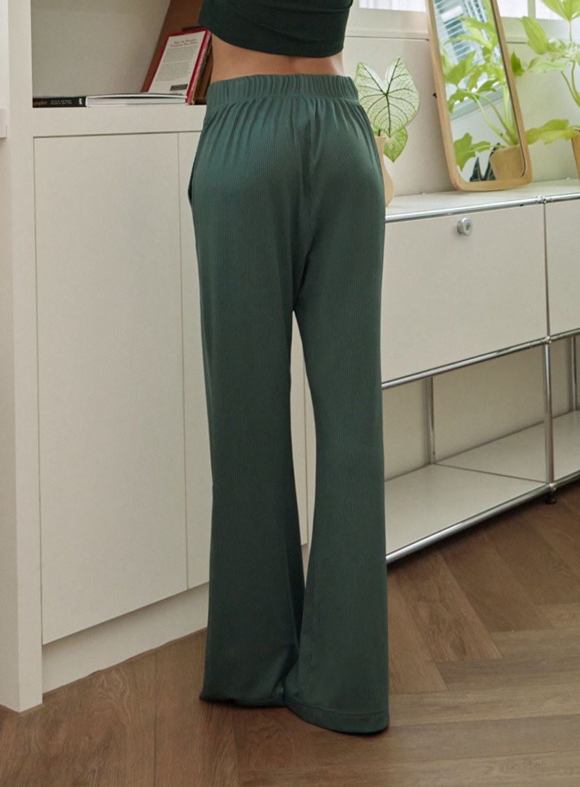 寬腰頭彈性合身微喇叭褲